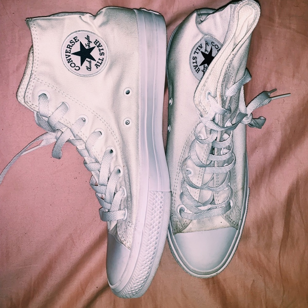 converse - Picture 2 of 2